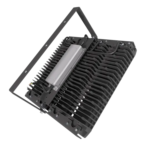 Светододный прожектор заливающего света LAD LED R700-4-PC-60-750-D48-400L1 ST LADR74PC60750D48400L1ST