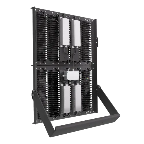 Светододный прожектор заливающего света LAD LED R700-10-PC-10-750-D48-1000L1 ST LADR710PC10750D481000L1ST