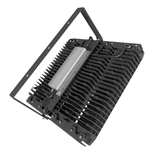 Светододный прожектор заливающего света LAD LED R700-4-GL-10-750-D48-200L1 HT LADR74GL10750D48200L1HT