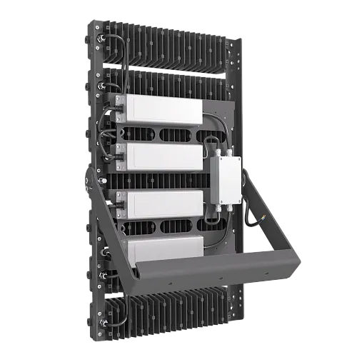 Светододный прожектор заливающего света LAD LED R700-7-PC-10-750-D48-700L1 ST LADR77PC10750D48700L1ST
